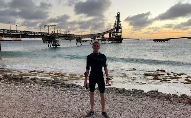 Outside before scuba diving in Bonaire at Salt Pier