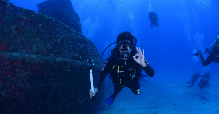Wreck Scuba diving in colombia