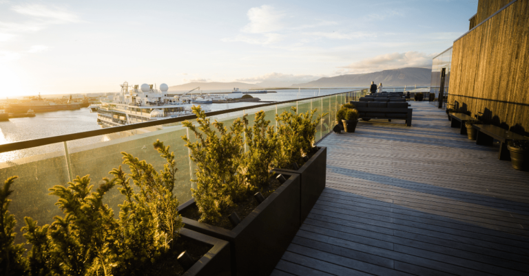 Icelandic Elegance: Reykjavik Edition Review